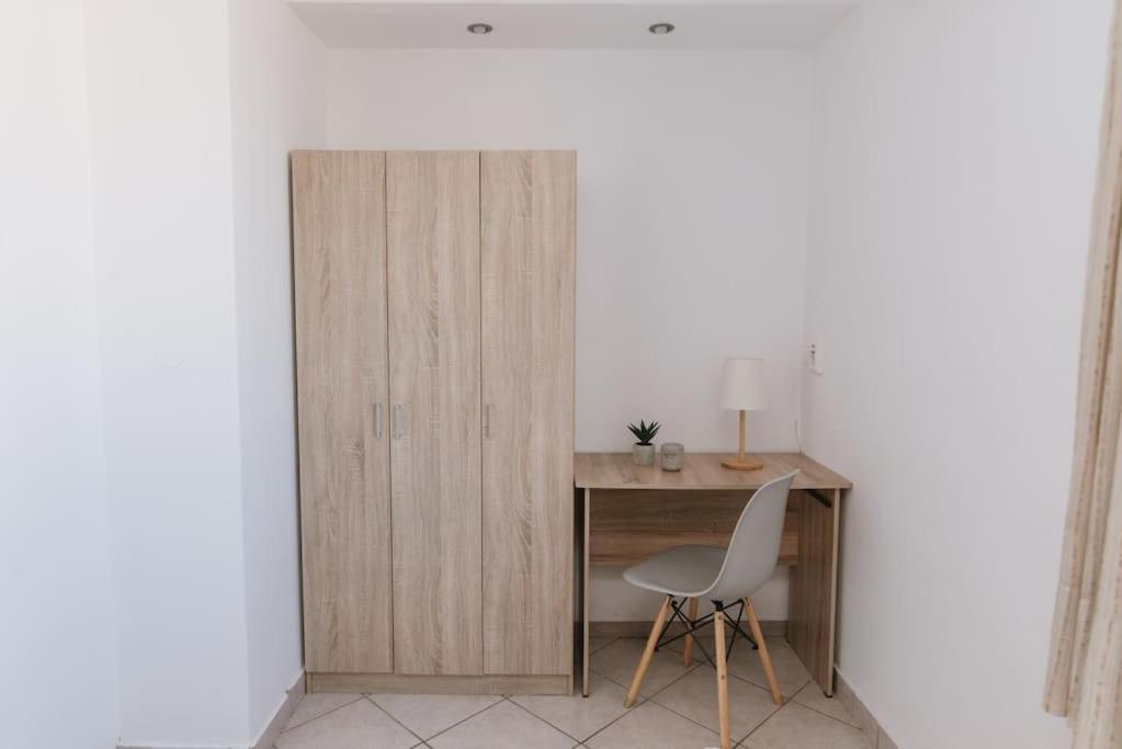 Sunny Apartment For Couples & Friends In Centre Heraklion  Ngoại thất bức ảnh