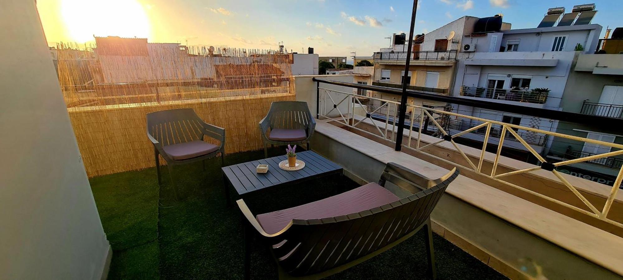 Sunny Apartment For Couples & Friends In Centre Heraklion  Ngoại thất bức ảnh