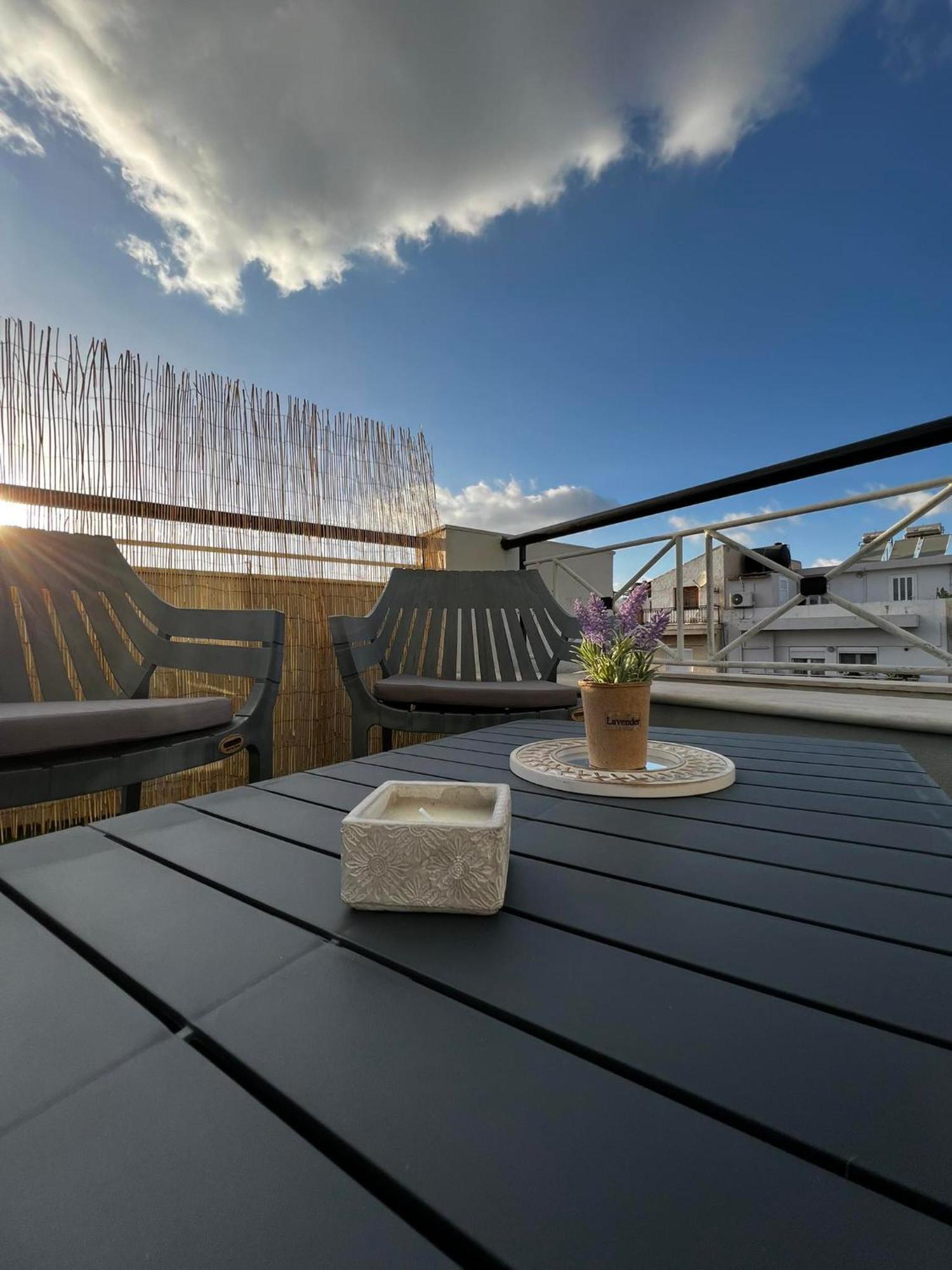 Sunny Apartment For Couples & Friends In Centre Heraklion  Ngoại thất bức ảnh